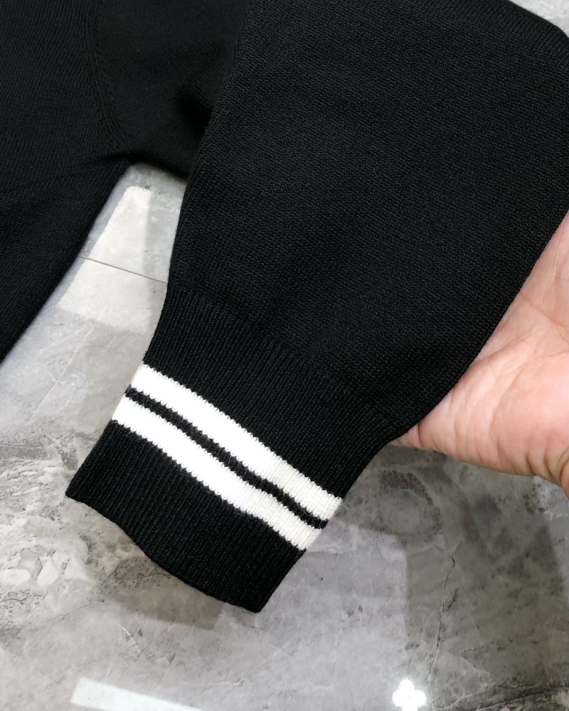 Gvc*1 sweaters